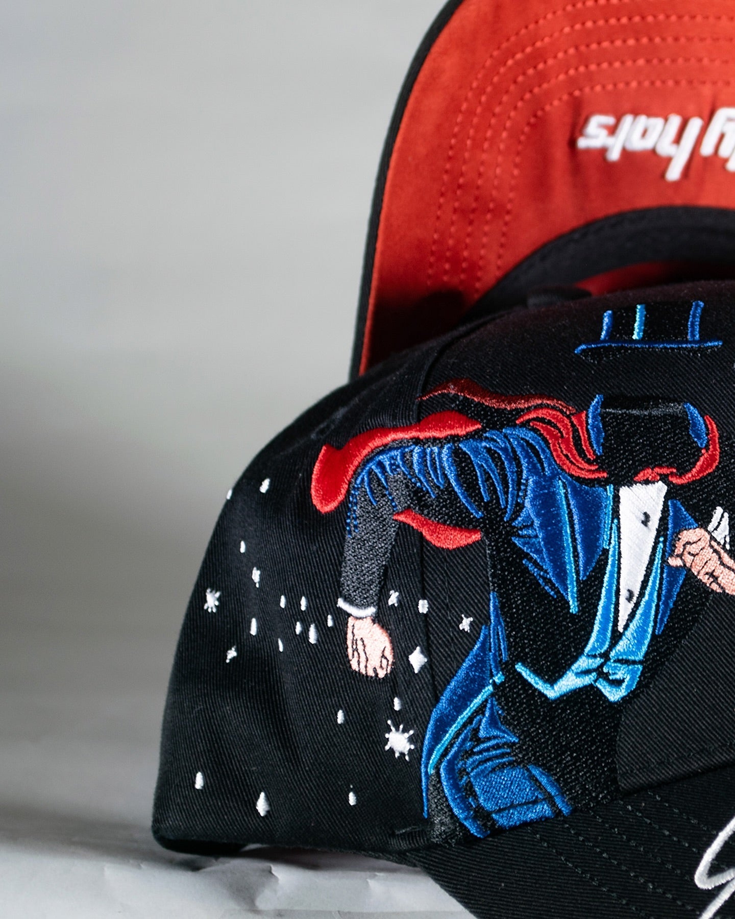 Major League Baseball of The United States - Los Angeles Dodgers - Dandy - "The Magician" Hats - Black - A Specially Designed Hat with Worn-out Style and Integrated NFC Scanning Function - Special Edition Adjustable Brim Baseball Cap