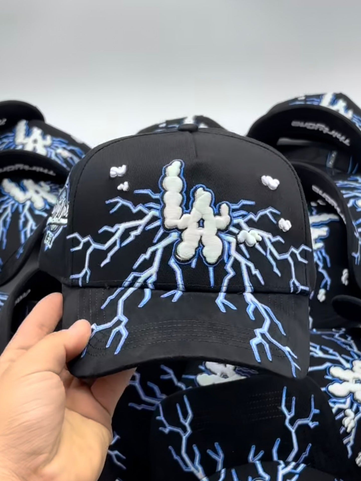 Major League Baseball in The United States - Los Angeles Dodgers - Dandy - with Lightning Embroidery Design - Black - Special Designed Baseball Cap - Integrated Chip Scanning Cap - Special Edition Adjustable Brim Baseball Cap