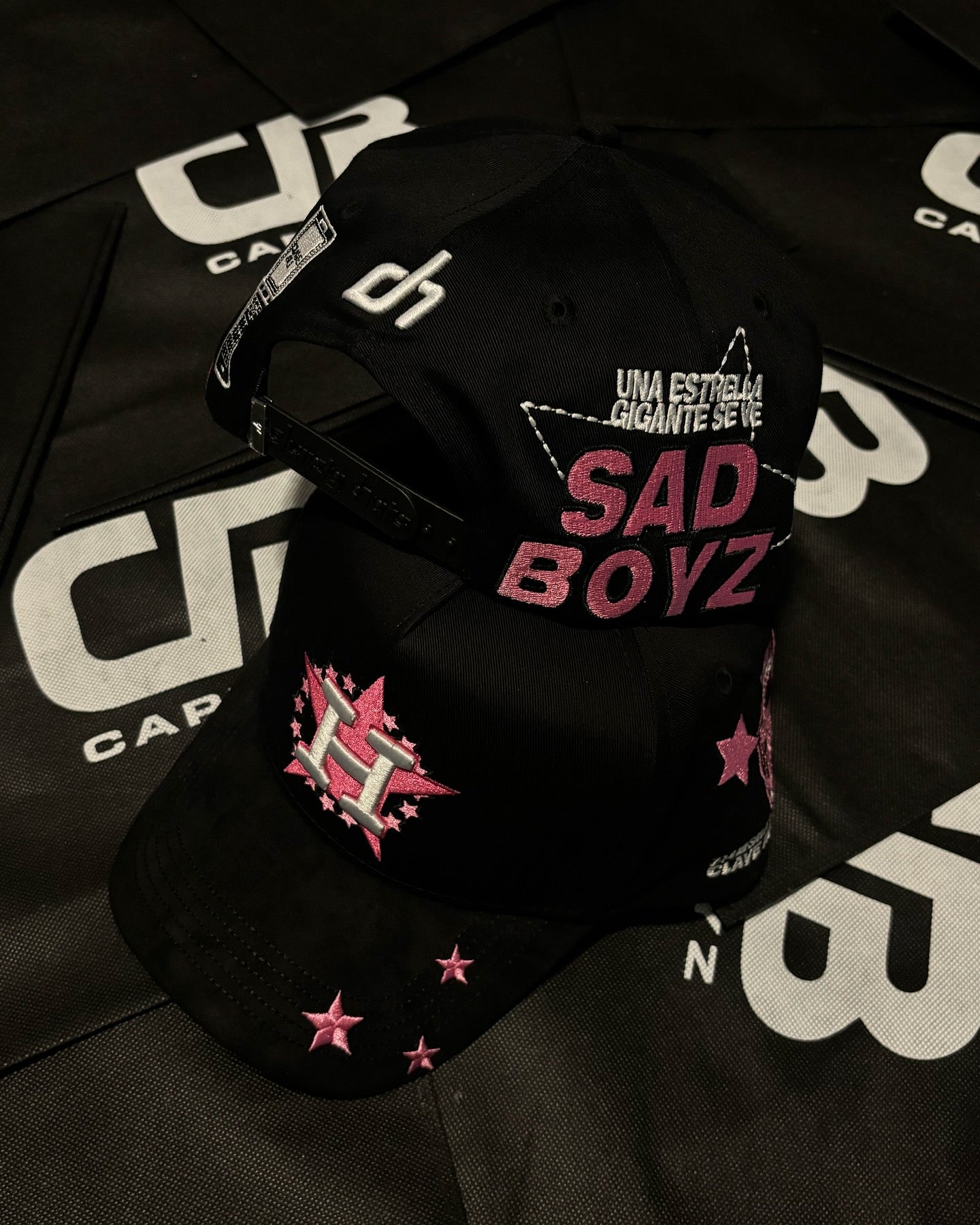 Major League Baseball - Houston Astros - Dandy X Junior H "Clave Ali" Hats - Black - A Specially Designed Hat with Worn-out Style. Hat with Integrated NFC Scanning Function. Special Edition Adjustable Brim Baseball Cap