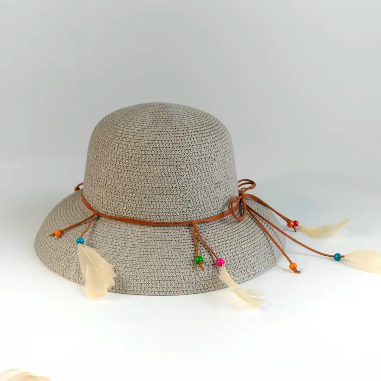 Bohemian Feather Straw Hat Women Summer Handwoven Beach Sunshade Cap Ethnic Beaded String Fedora Wide Brim Breathable Sun Hats