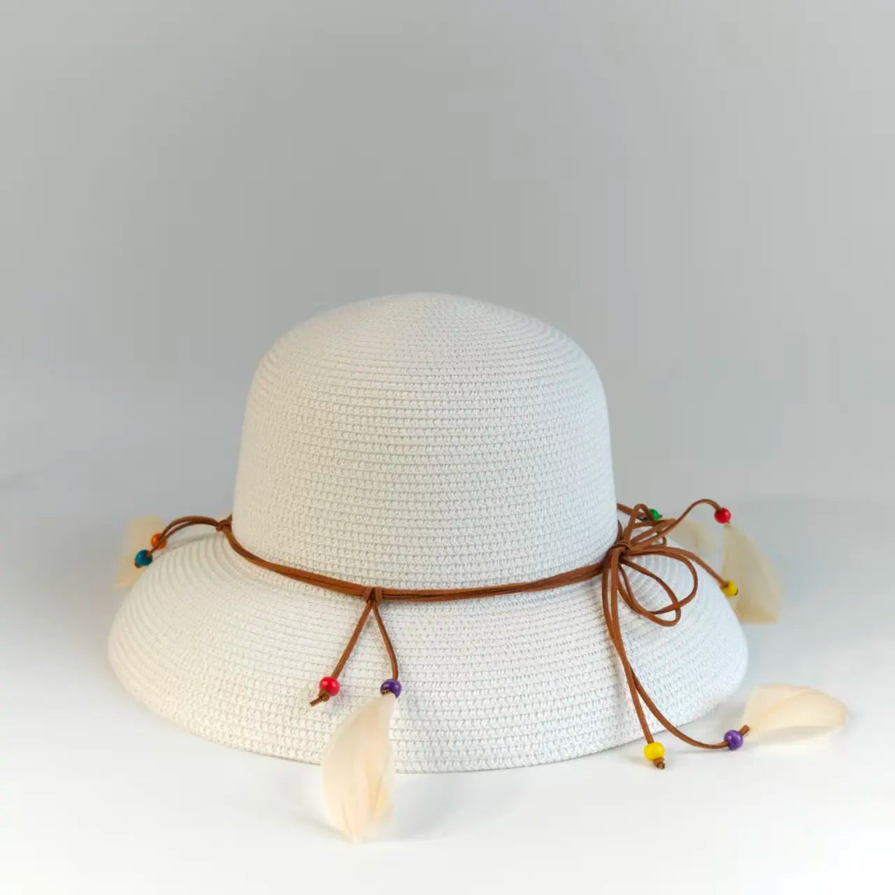 Bohemian Feather Straw Hat Women Summer Handwoven Beach Sunshade Cap Ethnic Beaded String Fedora Wide Brim Breathable Sun Hats