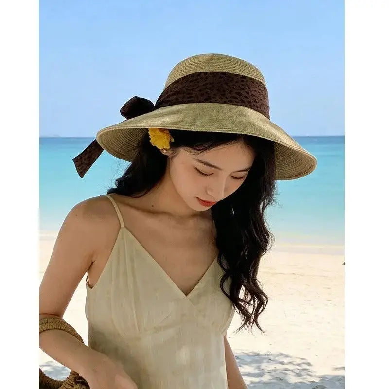 Leopard Print Bow Straw Hat – Beach and Seaside Holiday Hat for Women: Summer Outdoor Sun Hat for Sun Protection