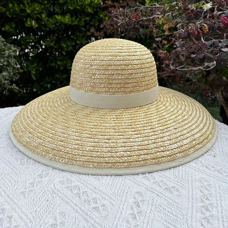 Ladies Sun Fedora Hats Hepburn hat Shiny Straw Hat European American Retro Gold Braided Female Sunshade Flat Sequins Hat