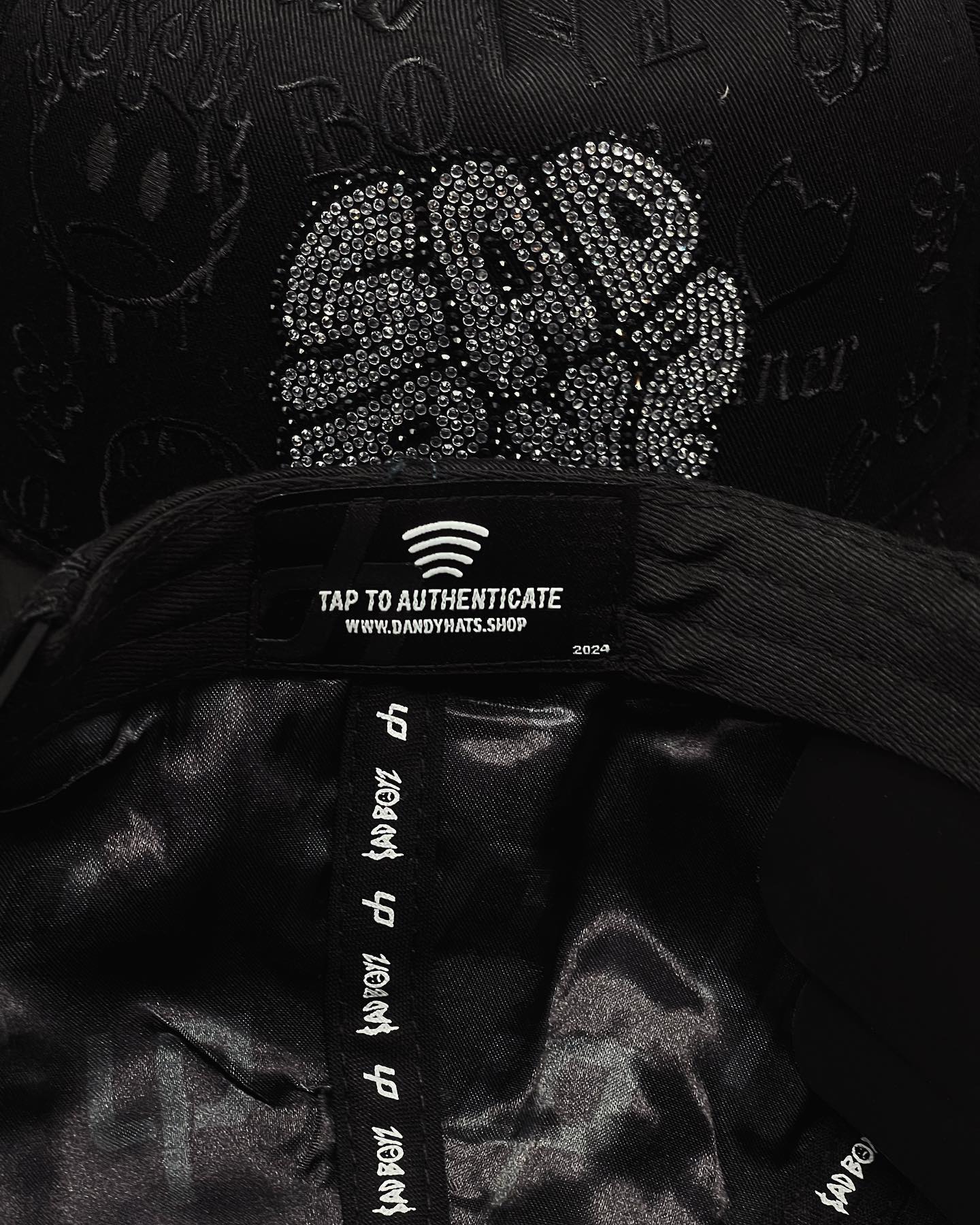 Dandy X Junior H "Ad Boyz" Hats - Black - A Specially Designed Hat with Worn-out Style. A Hat with Integrated NFC Scanning Function. A Special Adjustable Brim Baseball Cap