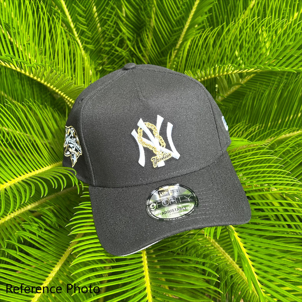 Major League Baseball New York Yankees World Series 2000 Gold Chain Edition A-Frame Adjustable Snapback Caps