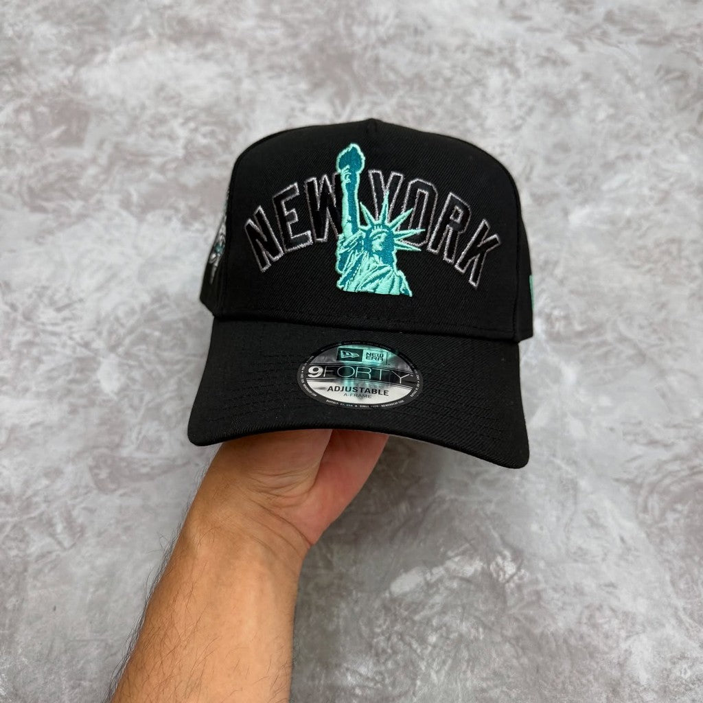 Major League Baseball New York Yankees World Series 1996 Liberty Script Prime Edition A-Frame Adjustable Snapback Caps
