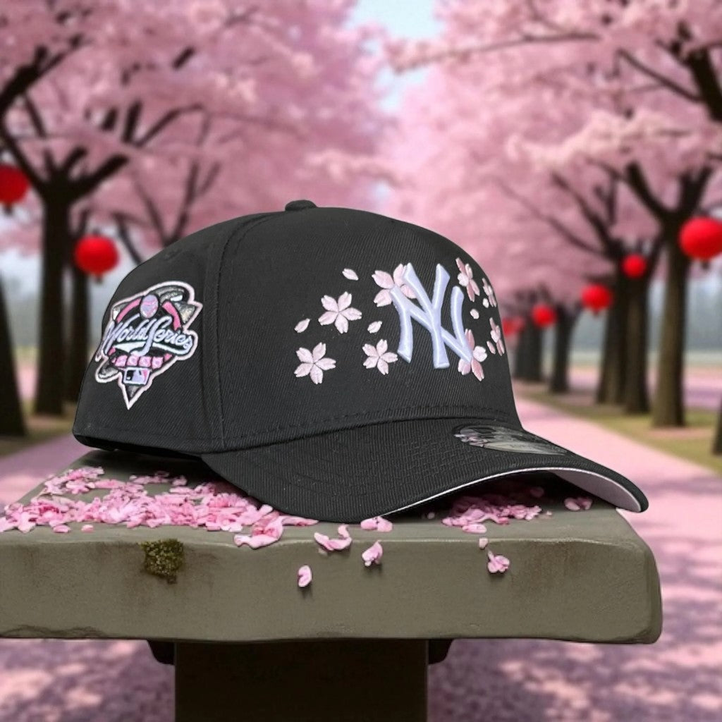 Major League Baseball New York Yankees 2000 World Series Murakami Flowers Edition A-Frame Adjustable Snapback Caps