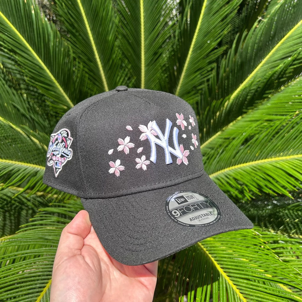 Major League Baseball New York Yankees World Series 2000 Cherry Blossom Black Pink Edition A-Frame Adjustable Snapback Caps
