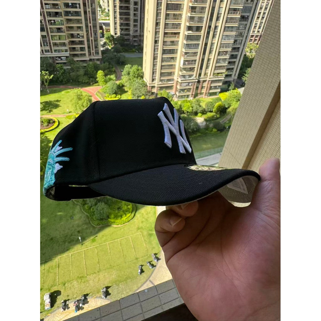 Major League Baseball New York Yankees Side Statue of Liberty Adjustable Snapback Caps Hip-hop Curved Eaves Wearing Duckbill Hat