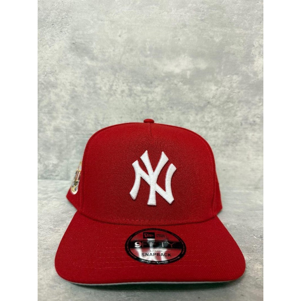 Major League Baseball New York Yankees World Series Side NY Team Logo Magic Hat Edition A-Frame Adjustable Snapback Caps